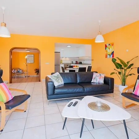 Mit Meerblick In Ruhiger Lage Apartmán
